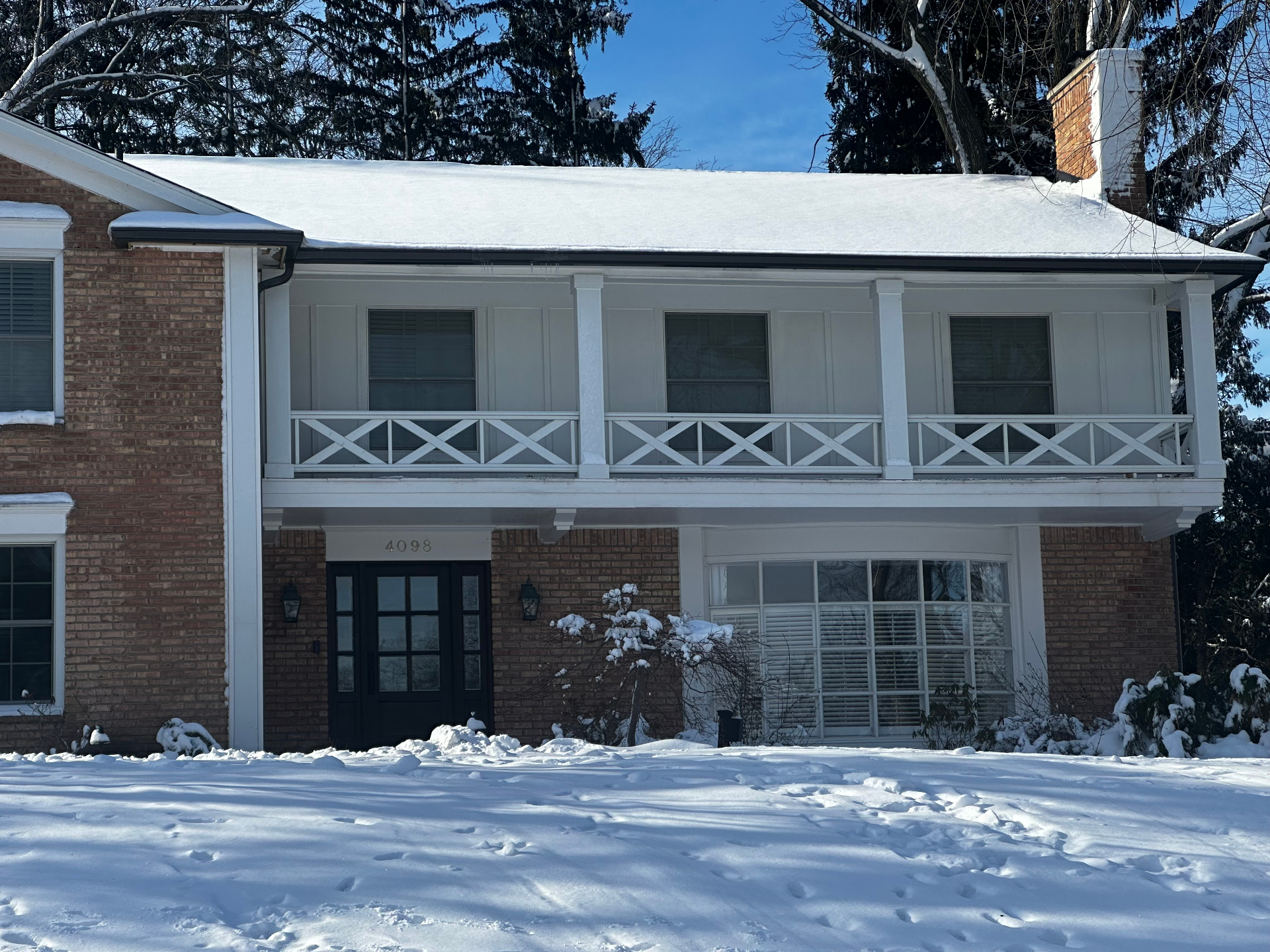 Custom X-Rail Balcony